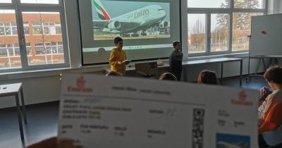 Mezipředmětové projekty začínají: Honza a Tomáš představují Airbus A380 (3.A)