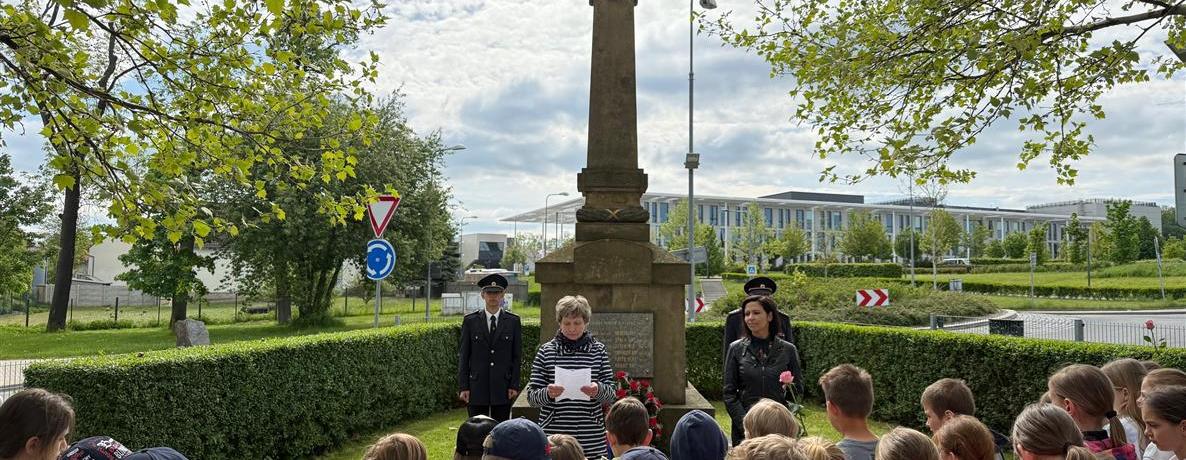 SVOBODNI!!! OSLAVY 80. VÝROČÍ KONCE 2. SVĚTOVÉ VÁLKY