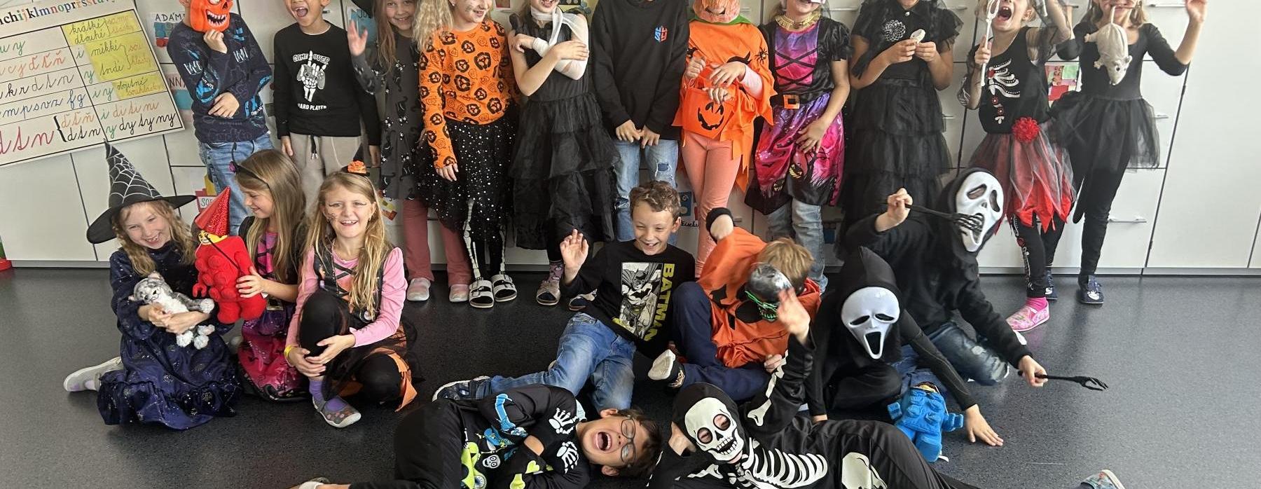 Halloween ve 2.A – den plný masek a zábavy