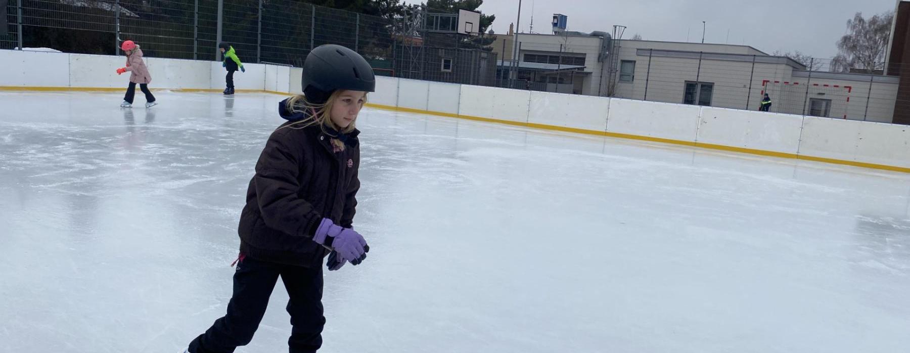 I v novém roce se proháníme na bruslích