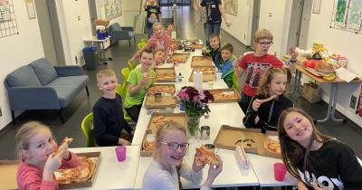 Noc s Andersenem potřetí: když se ve škole nejen učí, ale i spí (3. C)