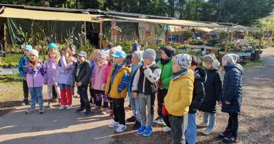 Když Země rozkvétá dětskýma očima (1.B)