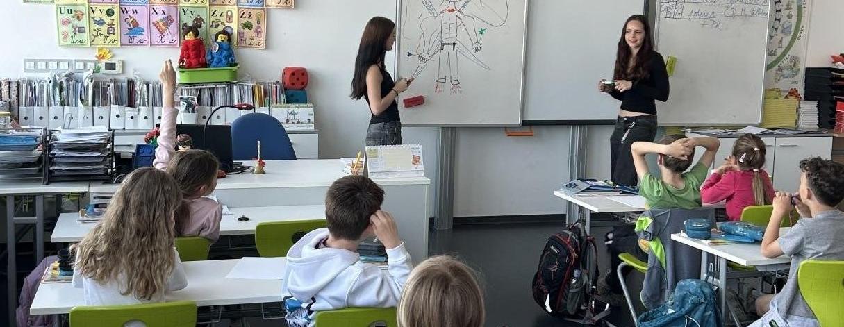 Jeden den učitelem aneb když učili osmáci a deváťáci