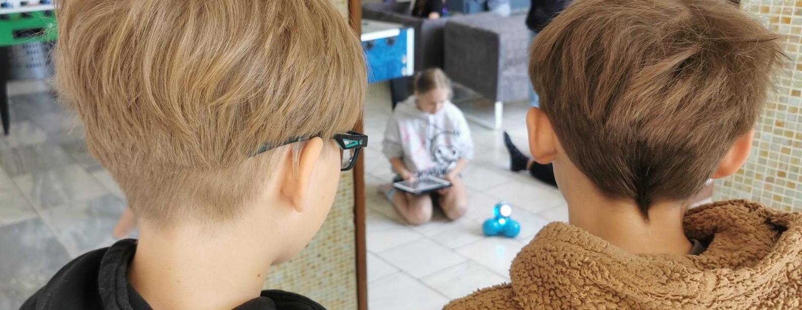 Robot Dash ve škole