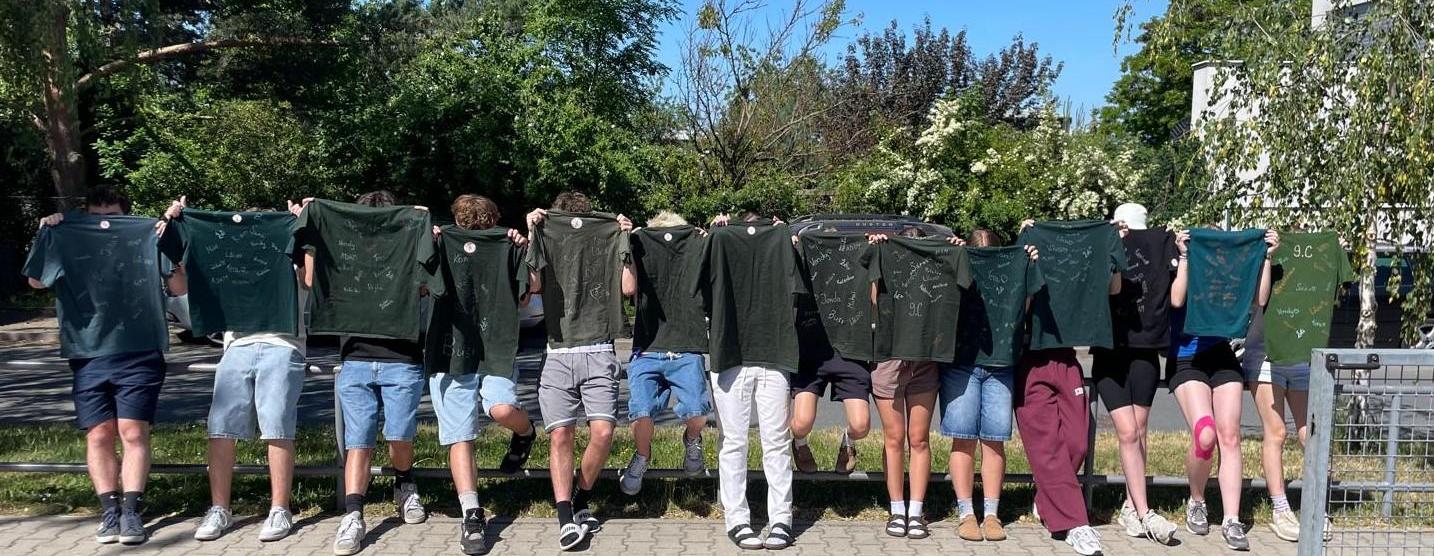 9.C si vyráběla třídní trička