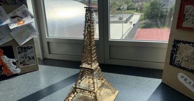 Eiffelova věž podle 2.C